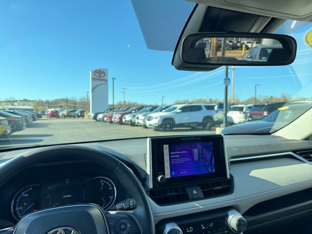 Used 2024 Toyota RAV4 XLE w/ Convenience Package AWD/4WD image 17