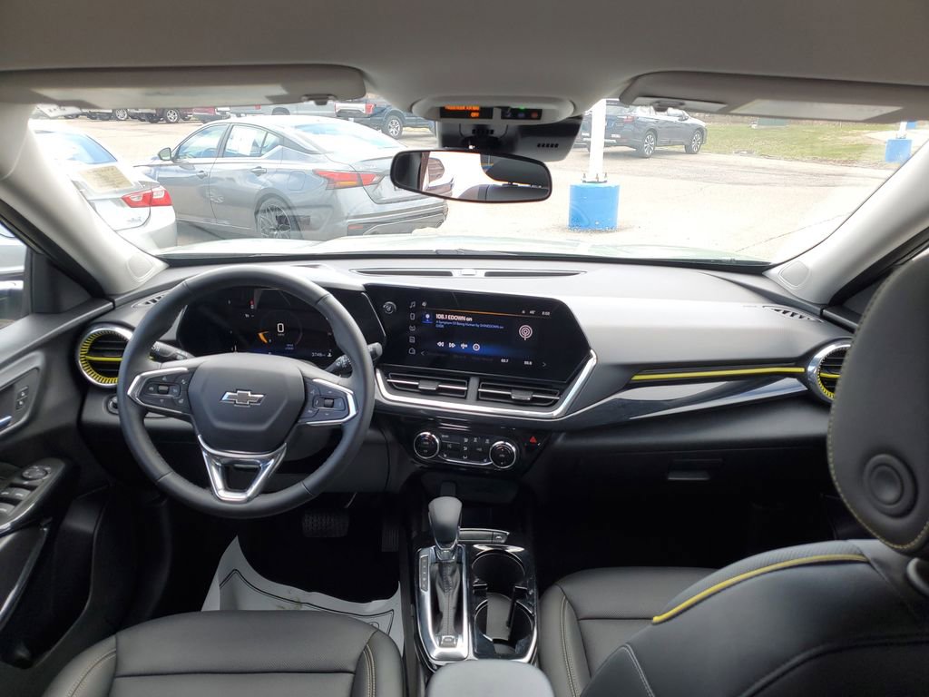 Used 2025 Chevrolet Trax ACTIV w/ Driver Confidence Package image 25