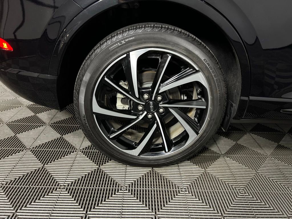 Used 2024 Lincoln Corsair Grand Touring image 12