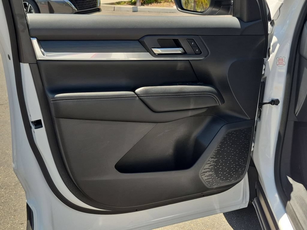 Used 2025 GMC Terrain Elevation AWD/4WD image 11