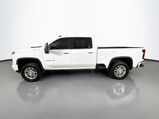 Used 2025 Chevrolet Silverado 2500 LT w/ Z71 Chrome Sport Edition AWD/4WD image 4