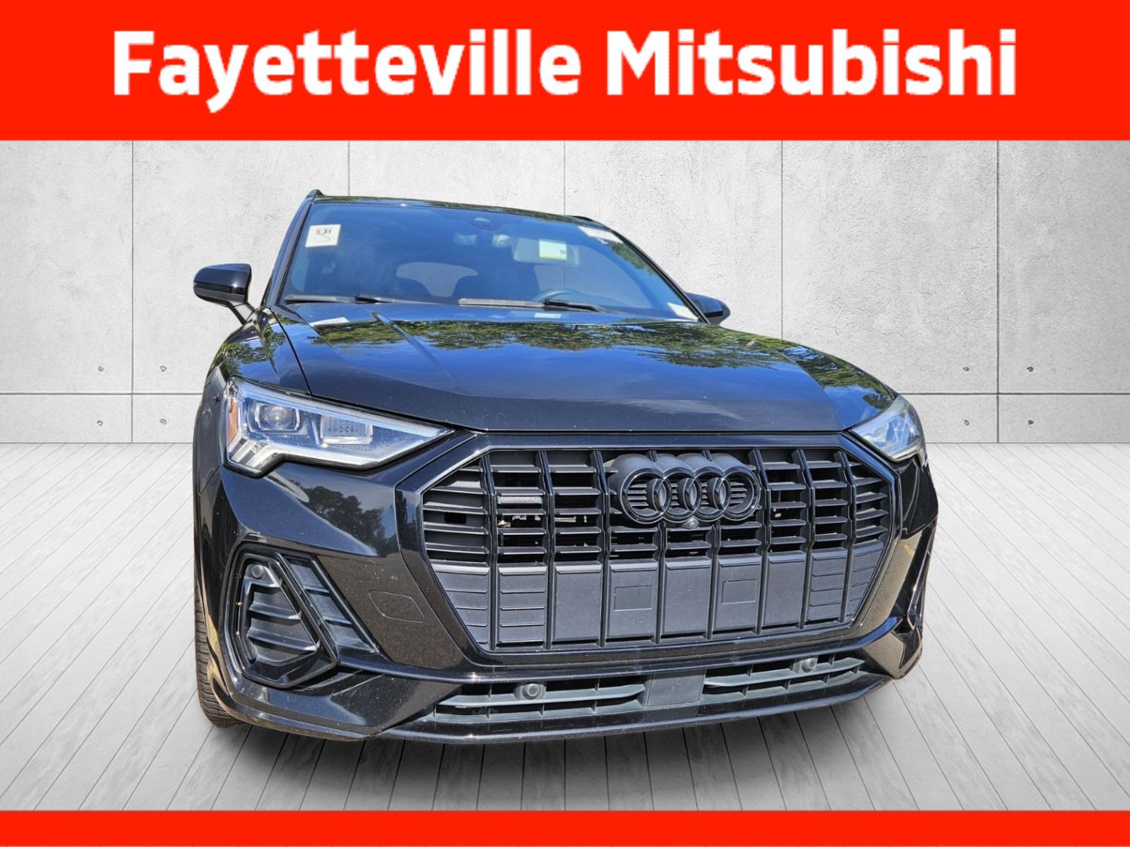 Used 2022 Audi Q3 2.0T Premium Plus w/ Premium Plus Package AWD/4WD image 3