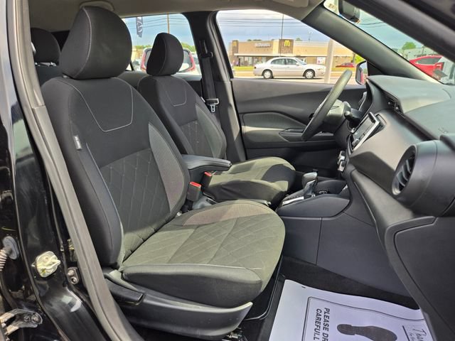 Used 2020 Nissan Kicks S FWD image 25