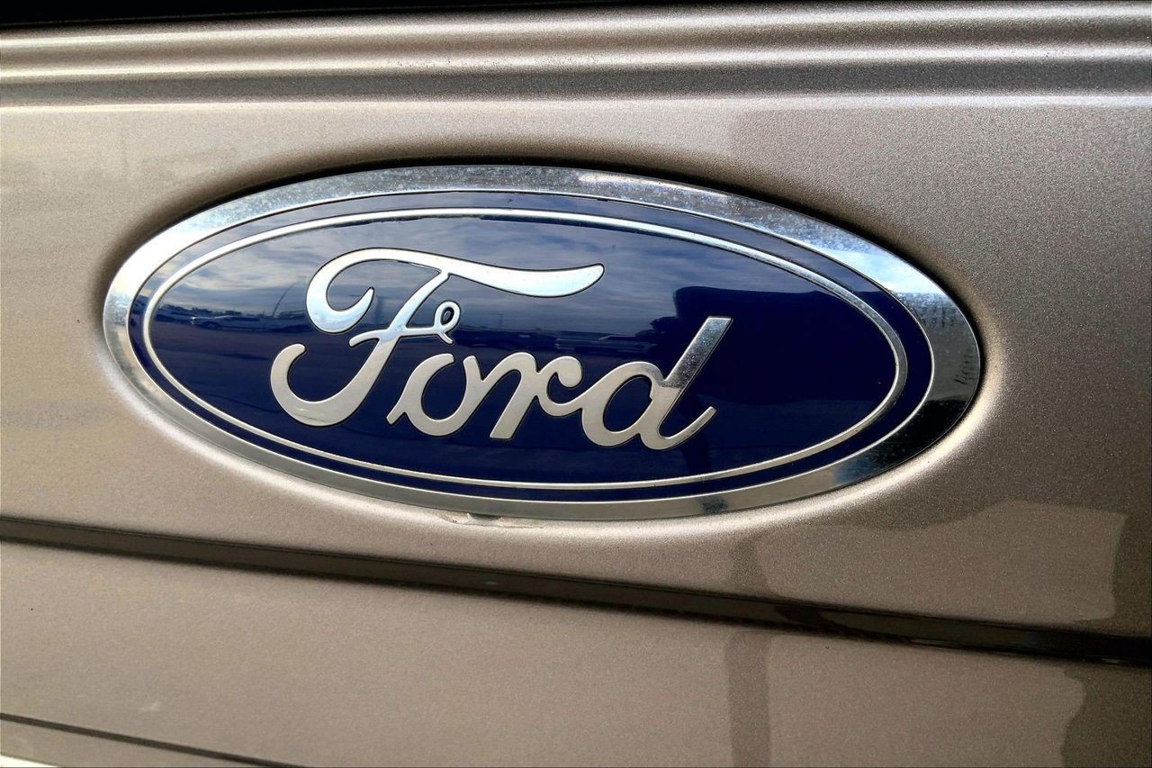 Used 2022 Ford F350 Lariat w/ Lariat Ultimate Package AWD/4WD image 31