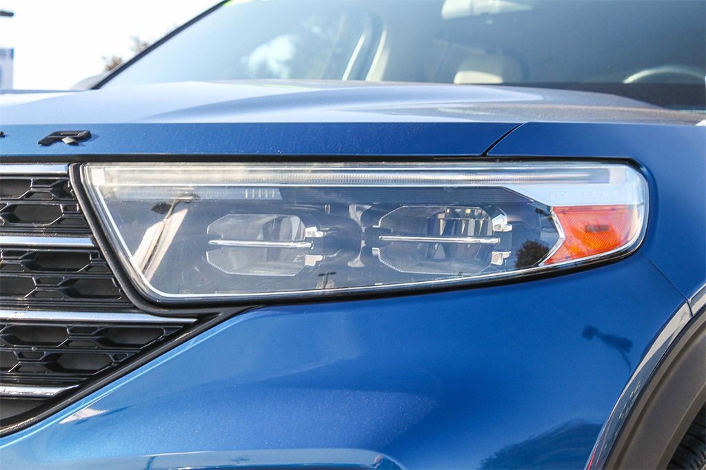 Used 2020 Ford Explorer XLT w/ Equipment Group 202A image 4