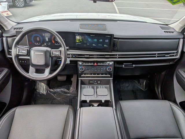 Used 2025 Hyundai Santa Fe SEL image 15