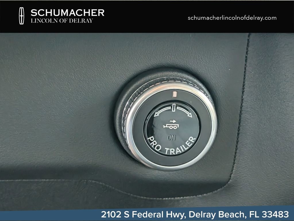 New 2026 Lincoln Navigator L Premier AWD/4WD image 23