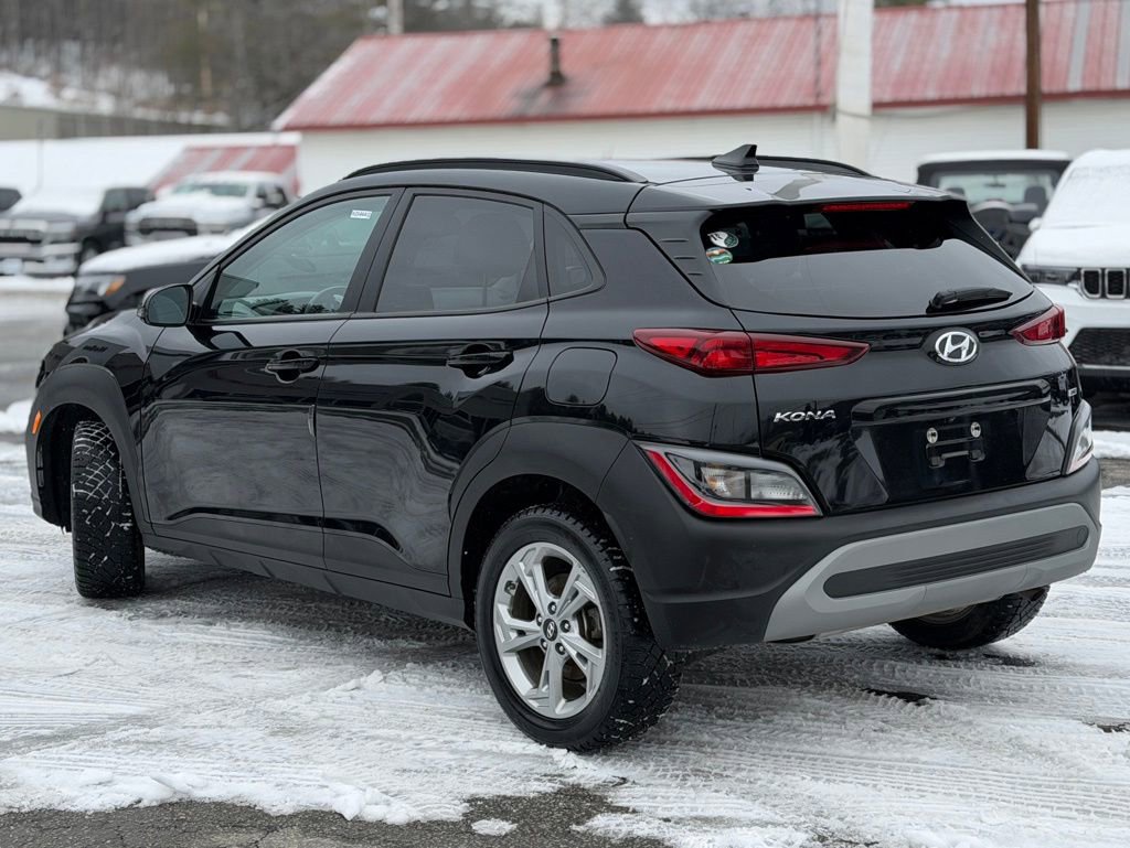 Used 2023 Hyundai Kona SEL image 3