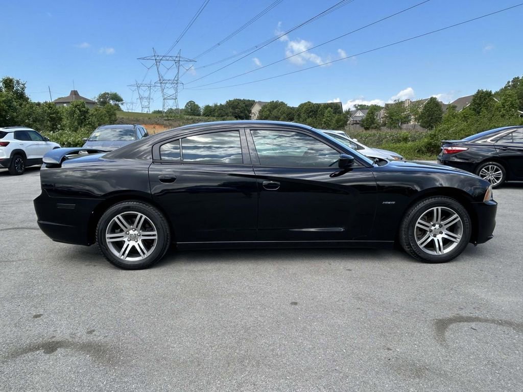 Used 2013 Dodge Charger R/T RWD image 2