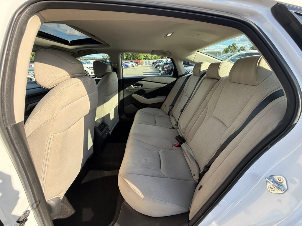 Used 2025 Honda Accord SE image 19