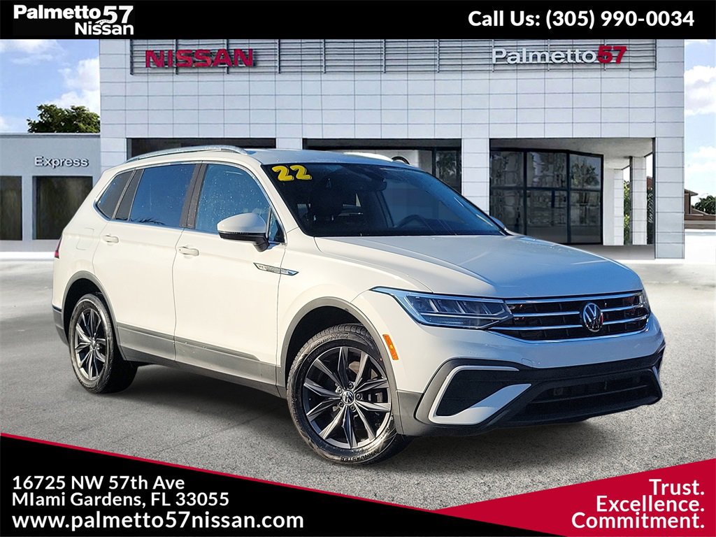 Used 2022 Volkswagen Tiguan SE image 1