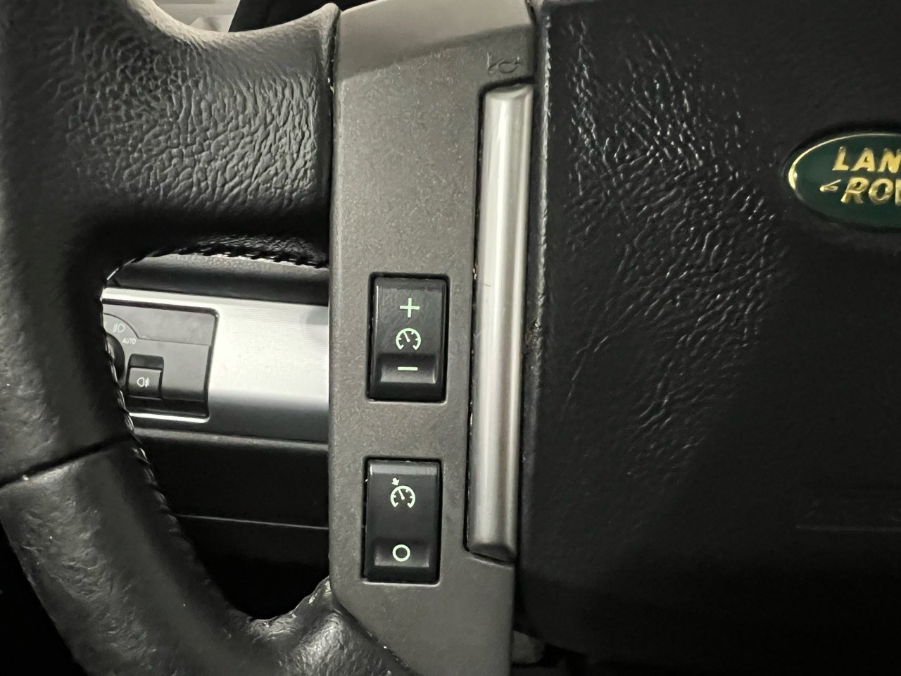 Used 2008 Land Rover LR2 HSE image 40