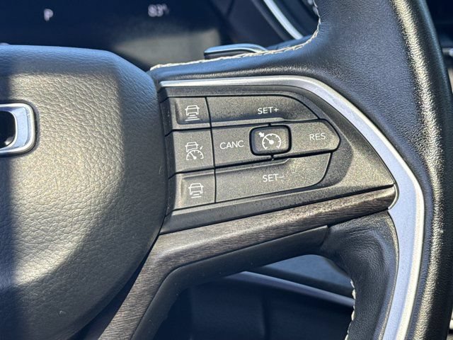 Certified 2021 Jeep Grand Cherokee L Limited w/ Luxury Tech Group II AWD/4WD image 32