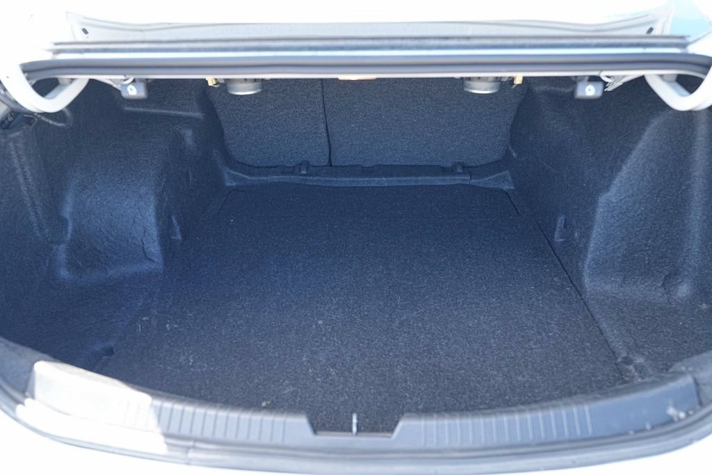 Used 2024 Chevrolet Malibu LT FWD image 15