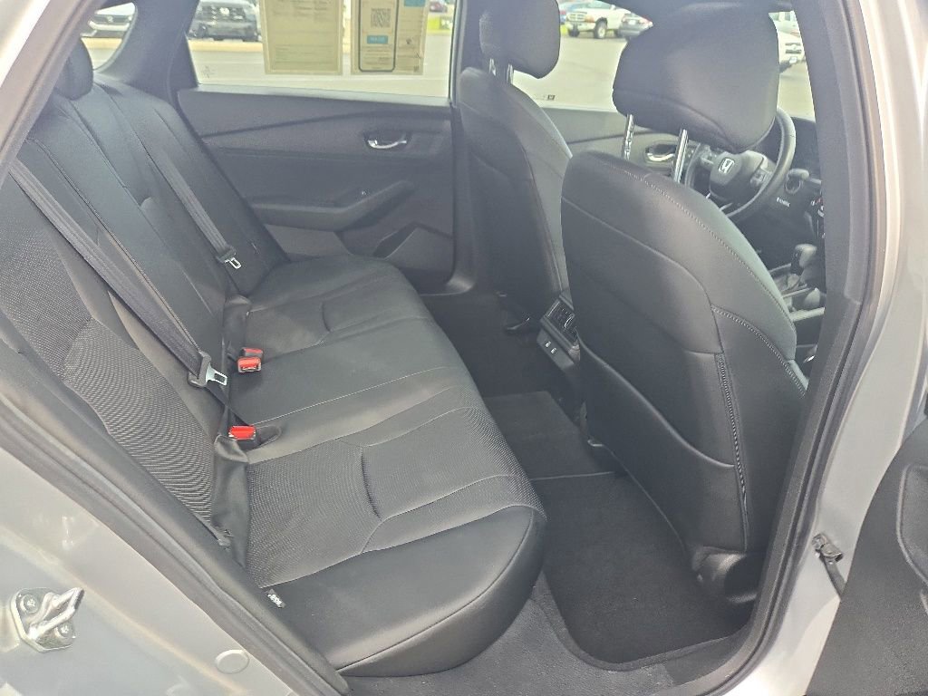 Used 2025 Honda Accord Sport image 30