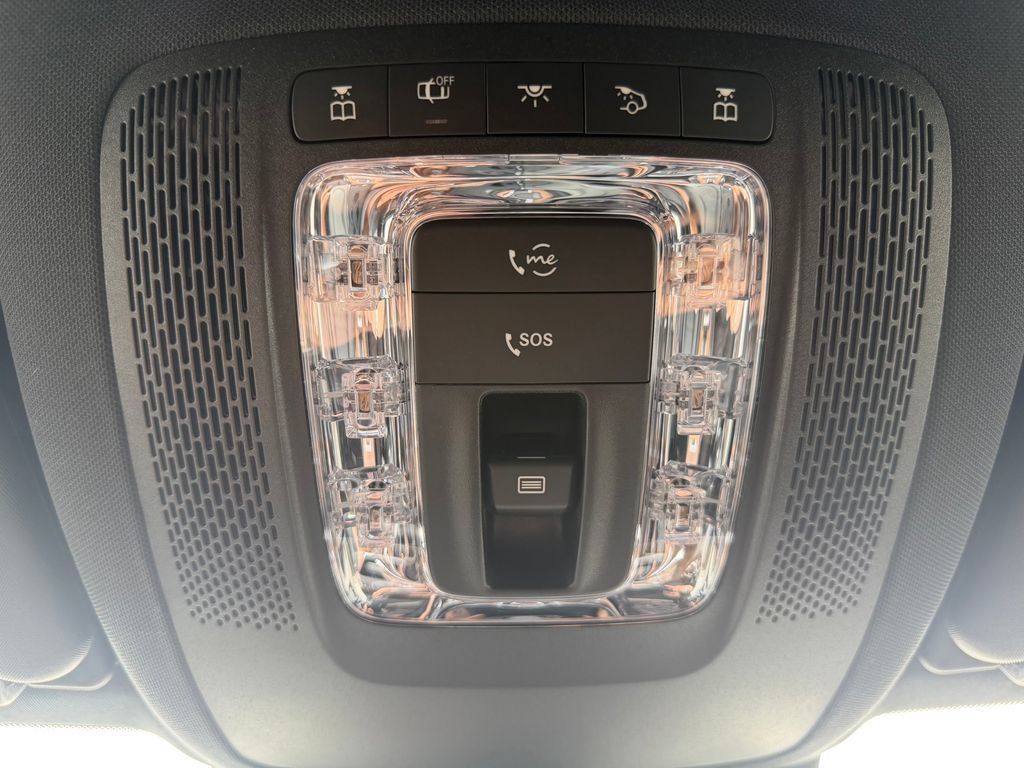 Used 2024 Mercedes-Benz GLS 450 4MATIC image 32