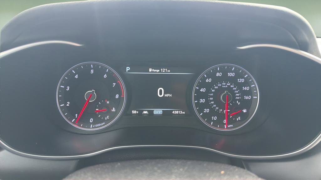 Used 2020 Genesis G70 2.0T w/ Elite Package RWD image 10