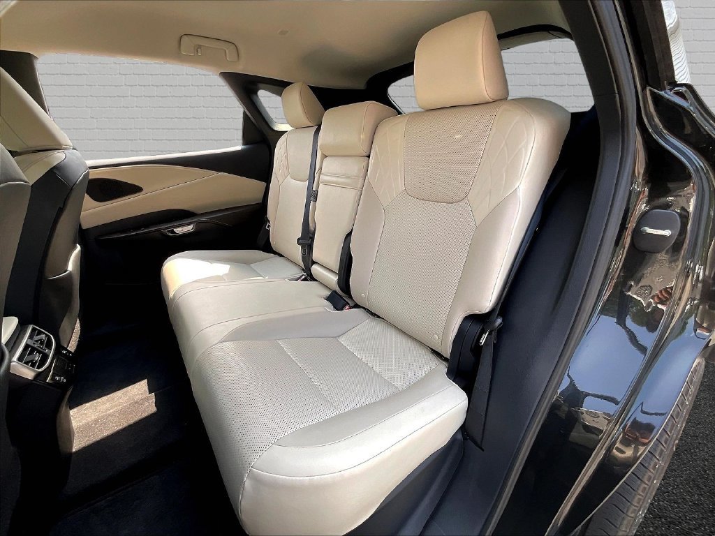 Used 2024 Lexus RX 350 FWD w/ Technology Package image 18