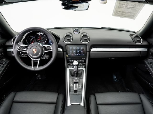 Certified 2024 Porsche 718 Boxster RWD image 23