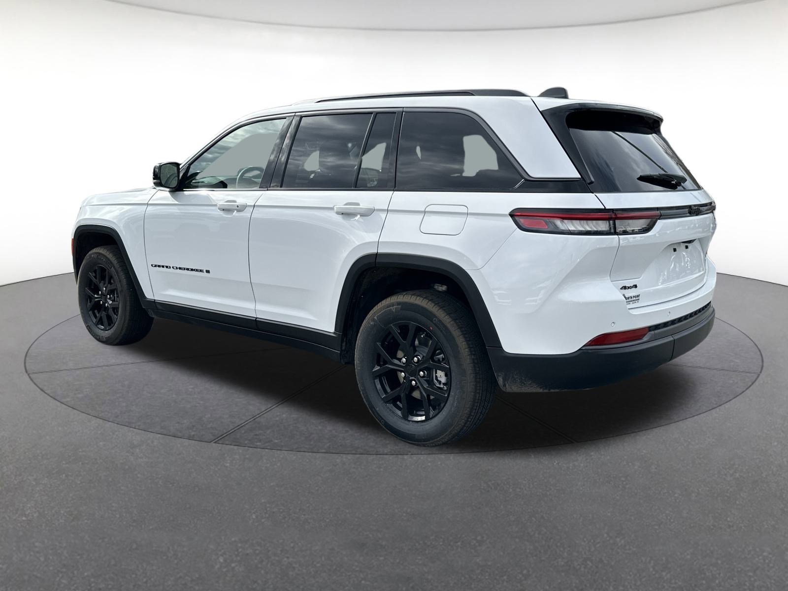 New 2026 Jeep Grand Cherokee Altitude AWD/4WD image 3