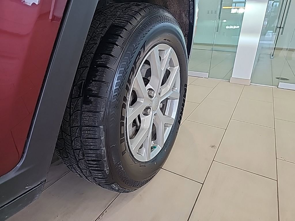 Used 2024 Jeep Grand Cherokee Limited image 38