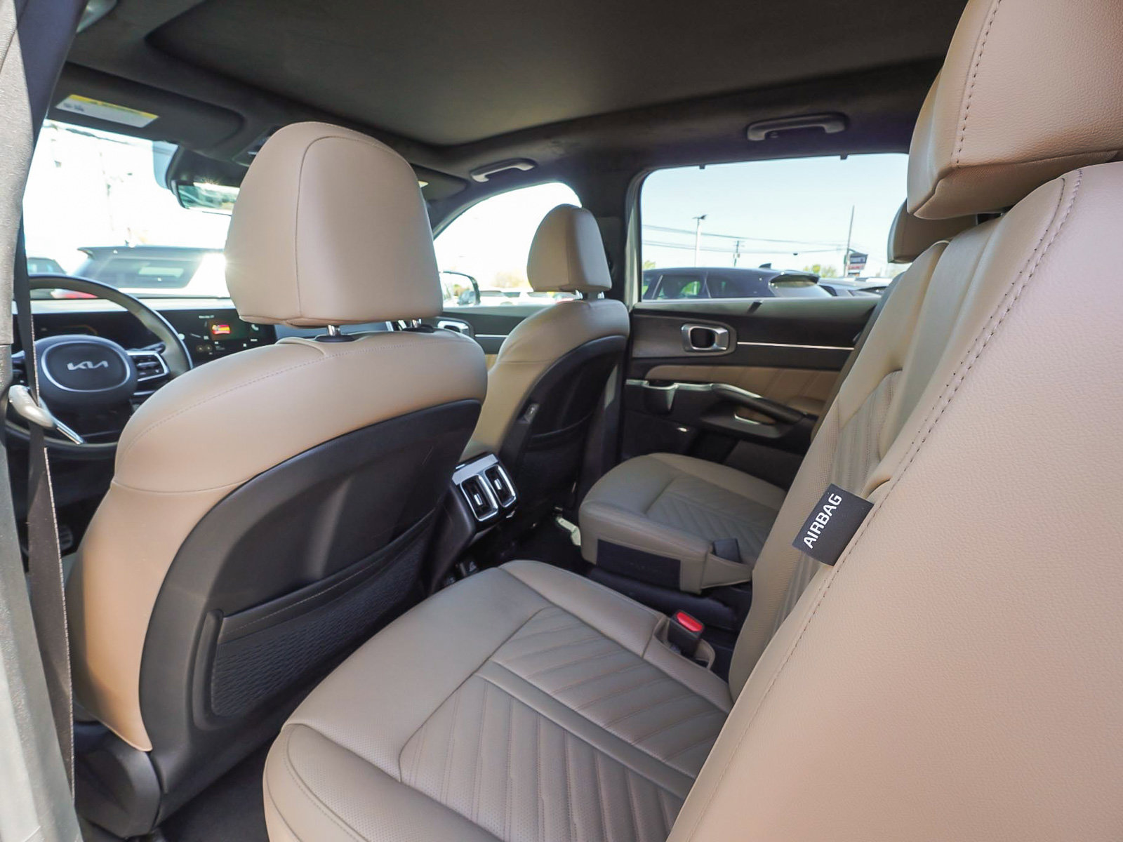 Used 2025 Kia Sorento SX Prestige w/ Olive Brown Leather Package AWD/4WD image 34