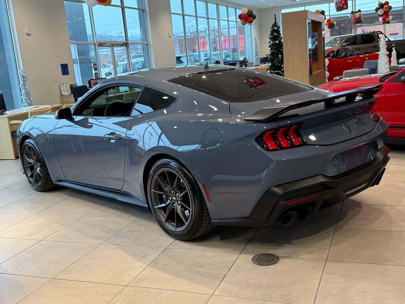 Used 2024 Ford Mustang Dark Horse image 5