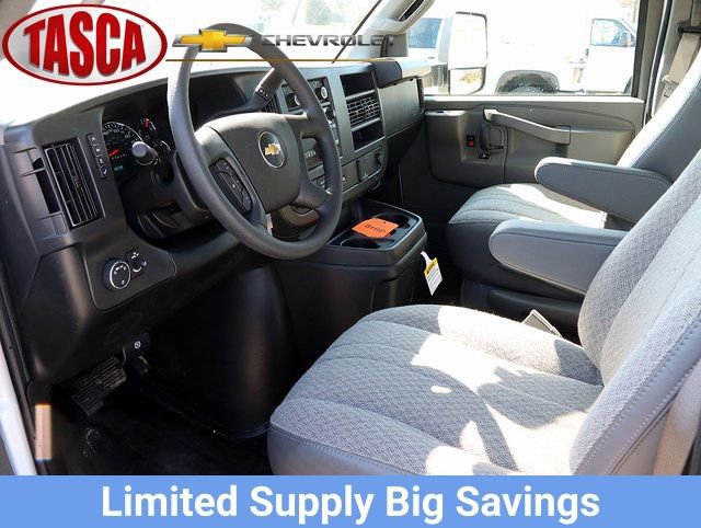 New 2025 Chevrolet Express 3500 w/ Power Convenience Package RWD image 17