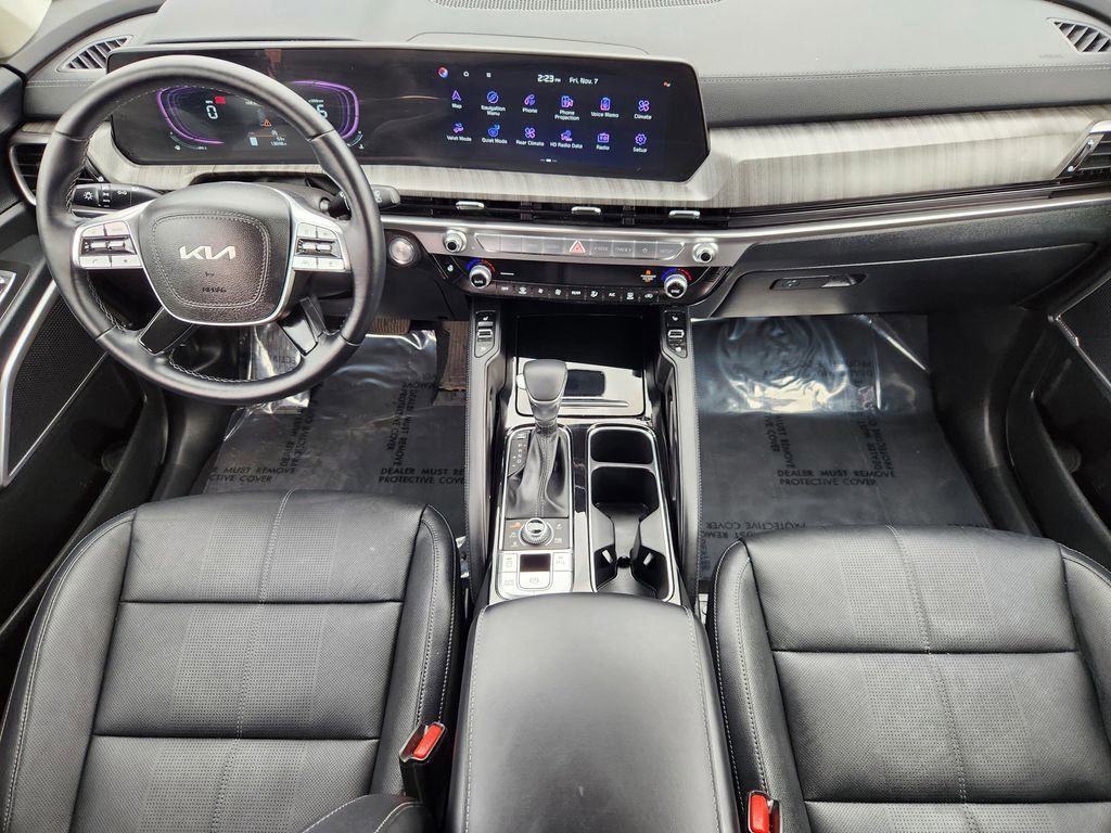 Certified 2025 Kia Telluride EX w/ EX Captain's Chair Package image 13