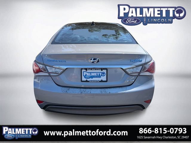 Used 2015 Hyundai Sonata Limited w/ Option Group 02 FWD image 4
