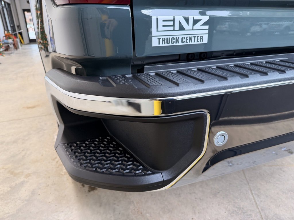 Used 2025 Chevrolet Silverado 2500 LT image 16