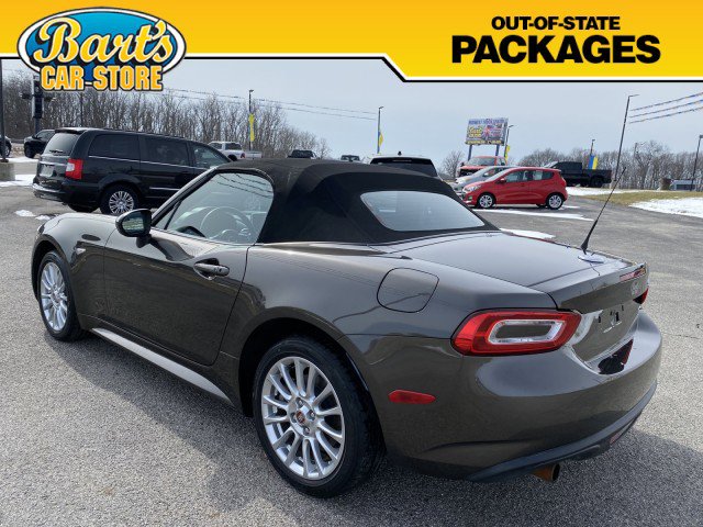 Used 2017 FIAT 124 Spider Classica image 4
