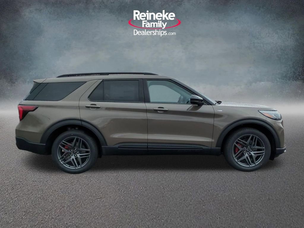 New 2026 Ford Explorer ST-Line AWD/4WD image 4