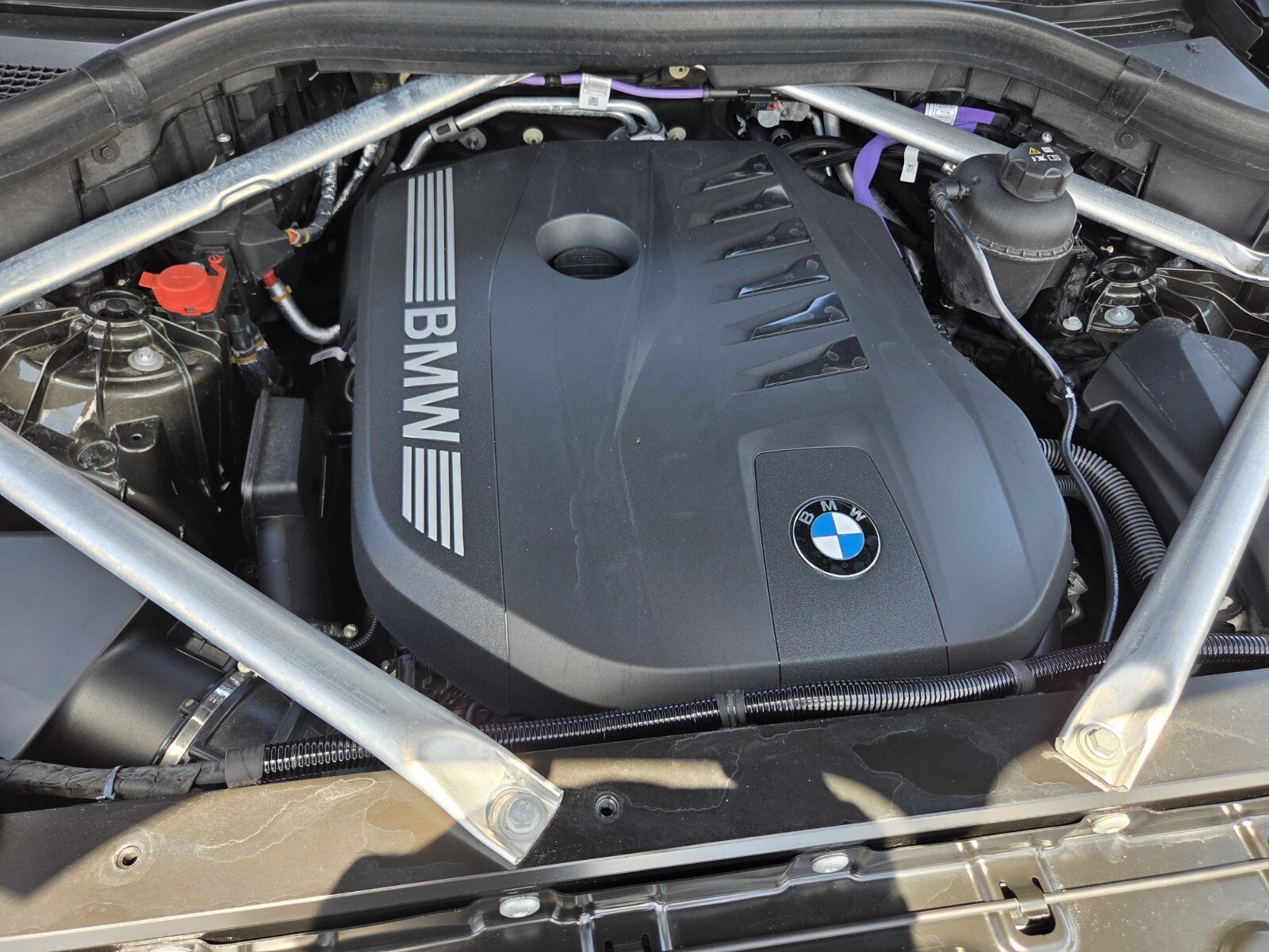 Used 2026 BMW X5 xDrive40i w/ M Sport Package AWD/4WD image 18