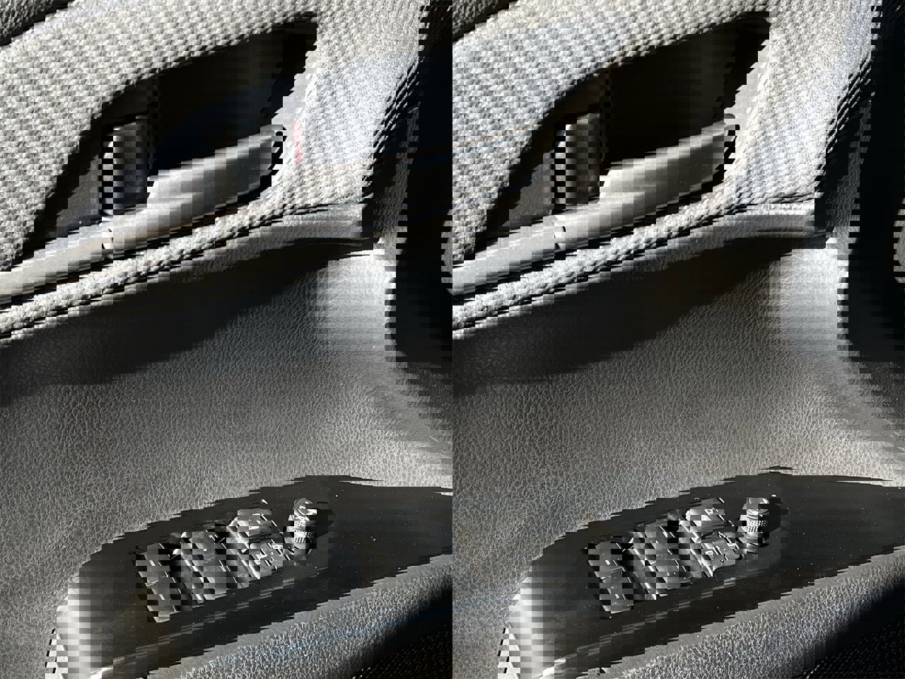 Used 2025 Toyota Camry SE image 21