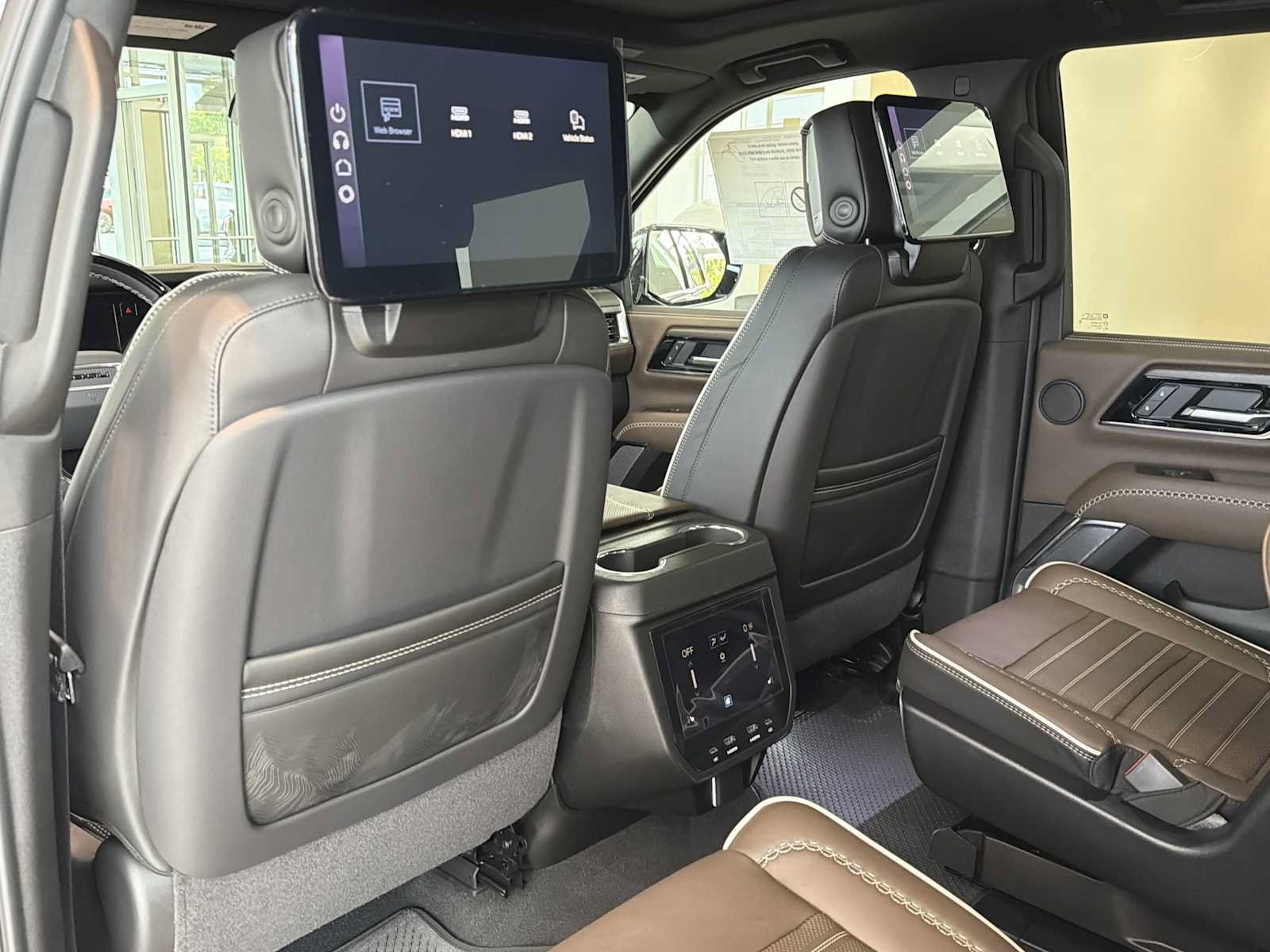 New 2026 GMC Yukon Denali Ultimate AWD/4WD image 17