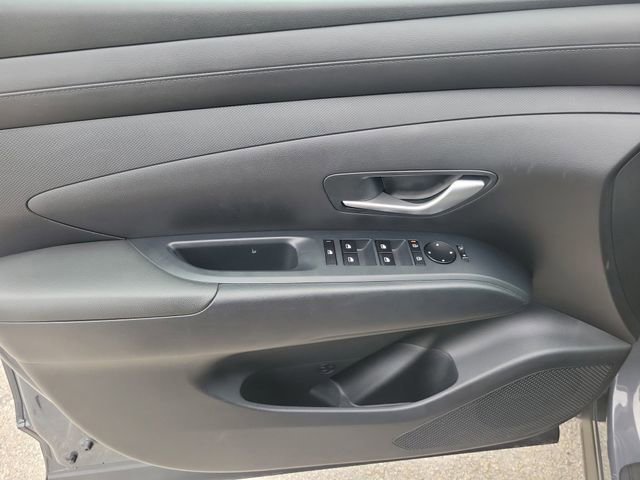 Used 2025 Hyundai Tucson SE FWD image 15