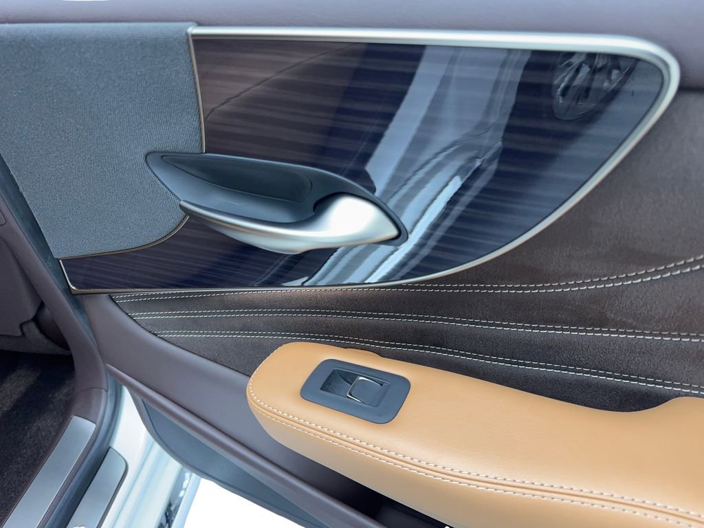 Used 2020 Lexus LS 500 w/ Accessory Package (Z2) image 43