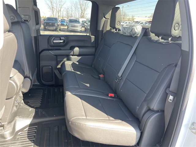 New 2024 GMC Sierra 2500 Pro w/ Convenience Package image 17