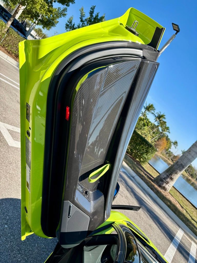 Used 2016 Lamborghini Aventador LP 750-4 Superveloce image 20