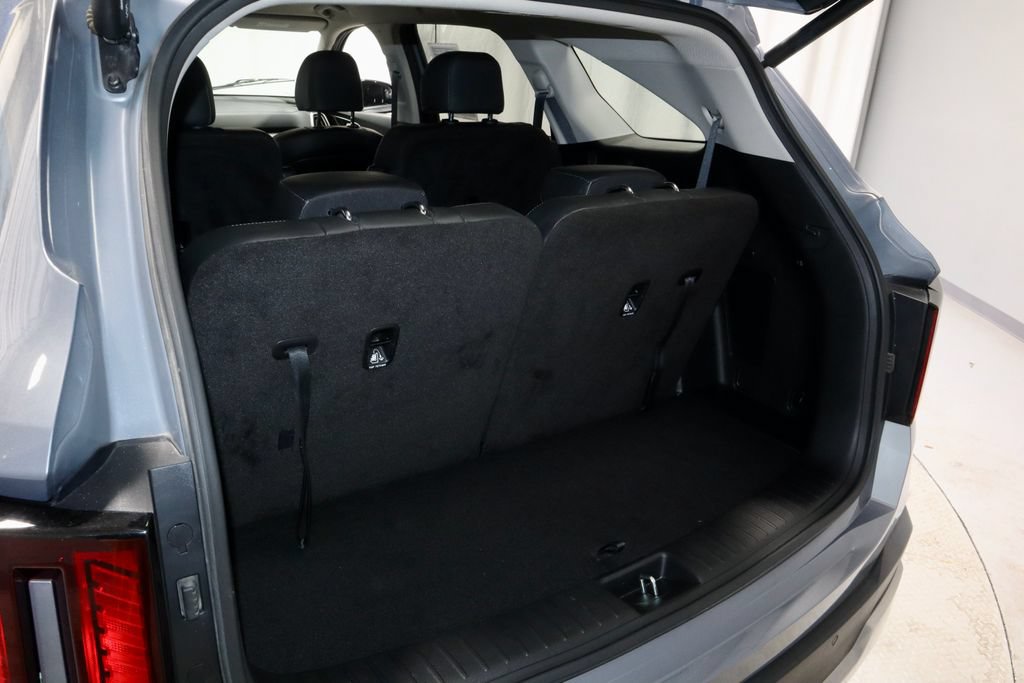 Used 2025 Kia Sorento EX FWD image 14