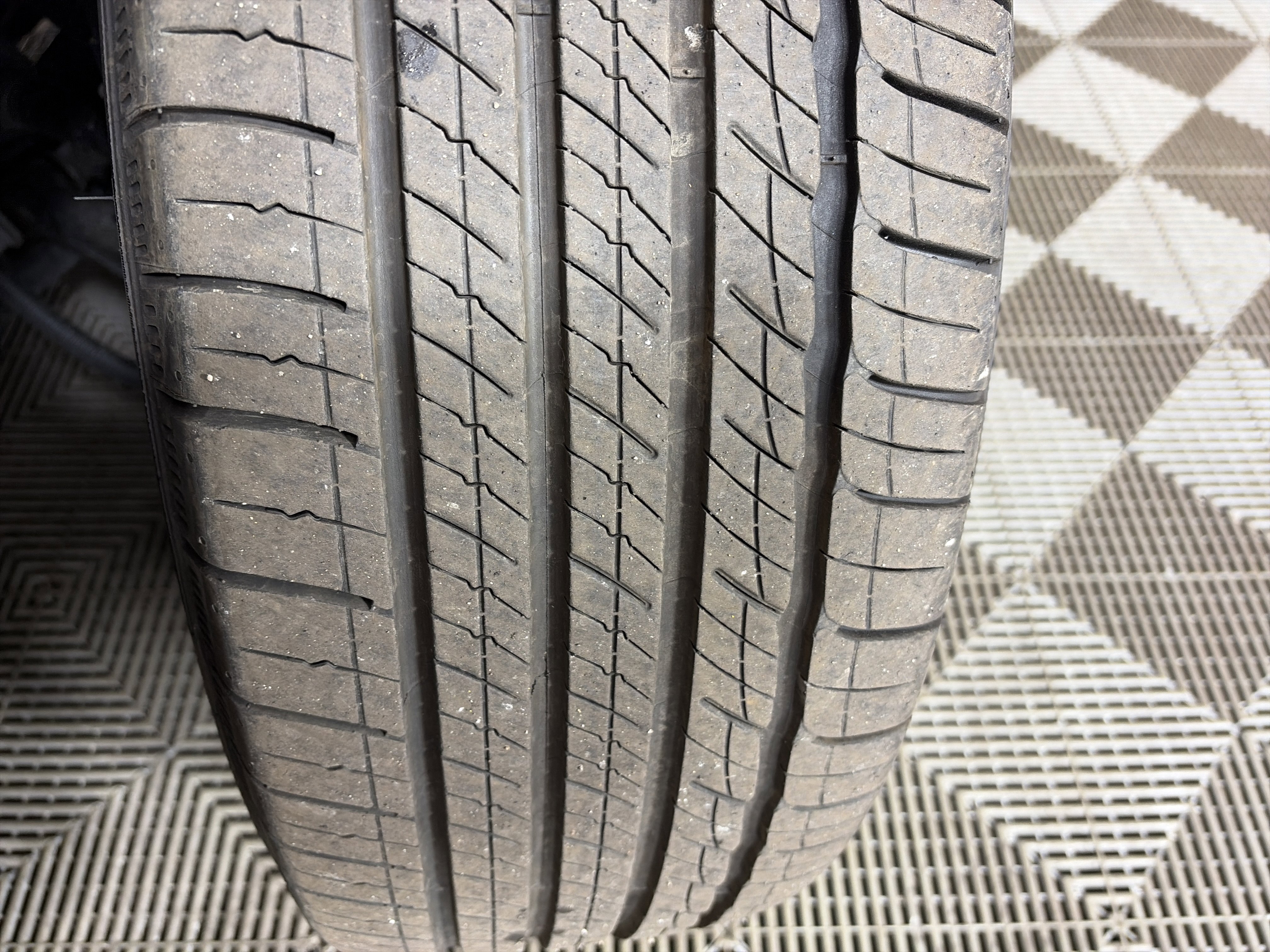 Certified 2024 Chevrolet Blazer RS w/ Driver Confidence II Package image 12