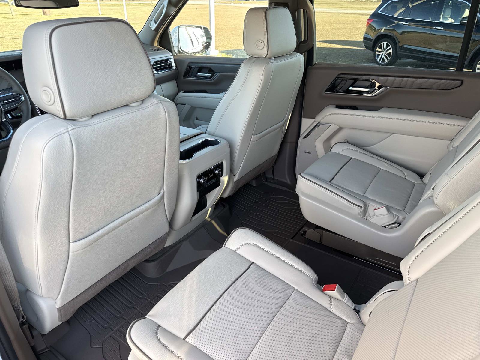 New 2026 GMC Yukon XL Denali w/ Sun & Power Step Package image 16