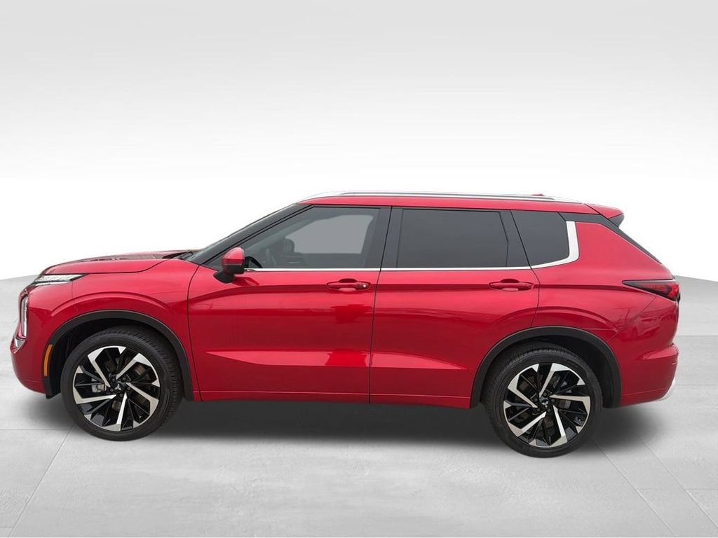 Used 2024 Mitsubishi Outlander SEL video 2