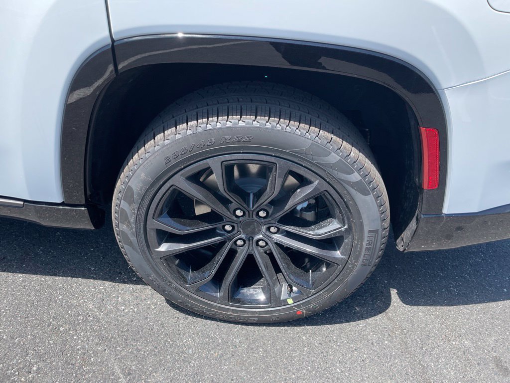 New 2026 Jeep Grand Wagoneer Summit AWD/4WD image 7