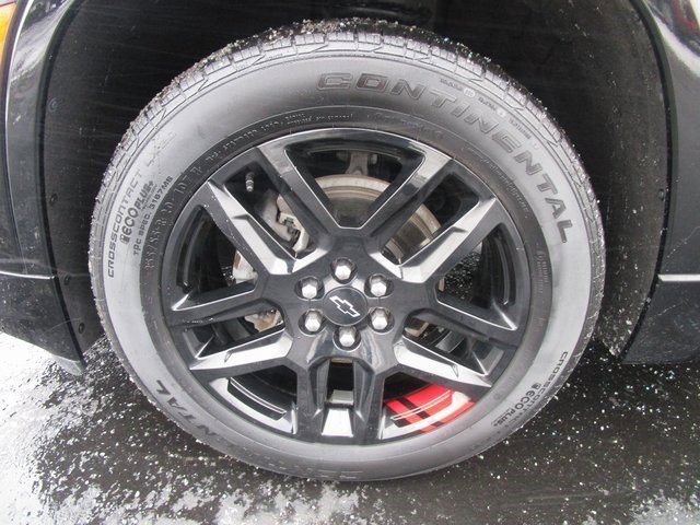 Certified 2023 Chevrolet Traverse Premier w/ Redline Edition image 2