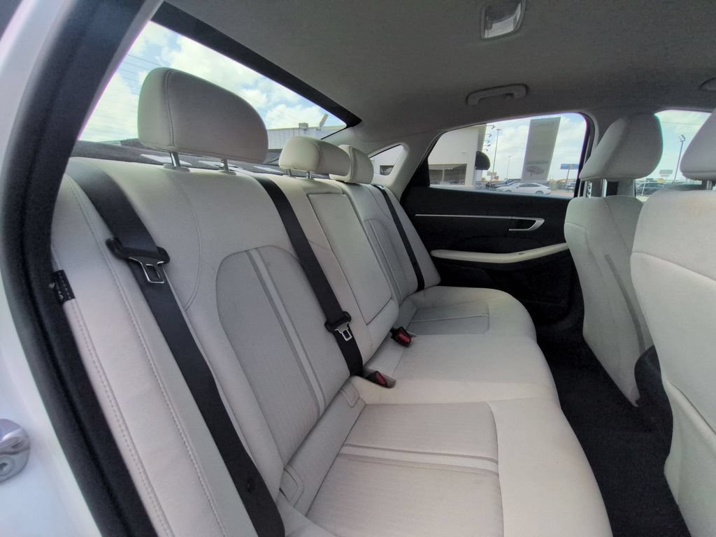 Used 2025 Hyundai Sonata SEL FWD image 29