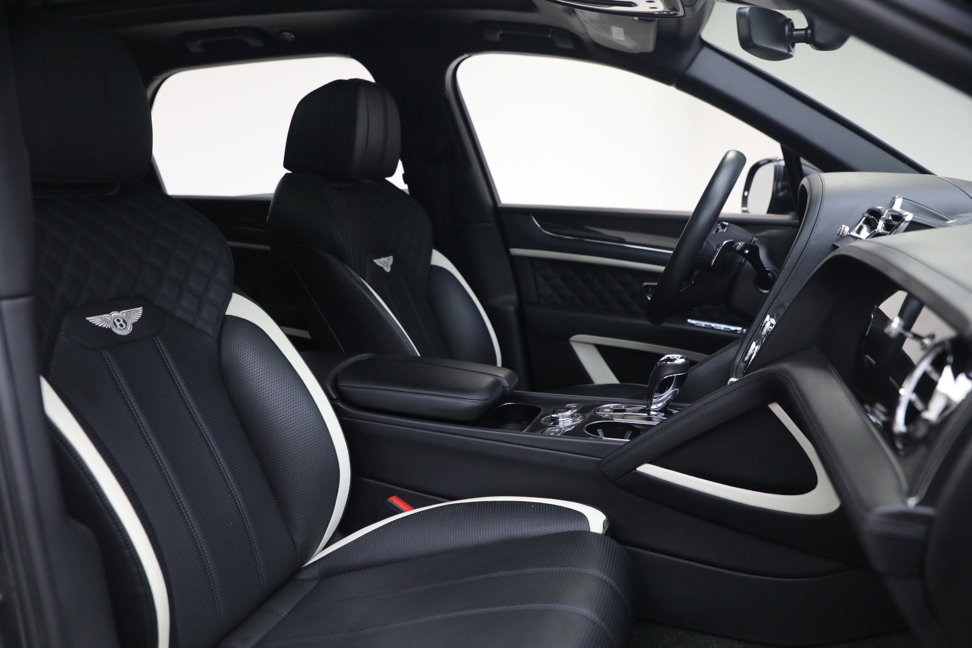 Used 2022 Bentley Bentayga Speed image 24