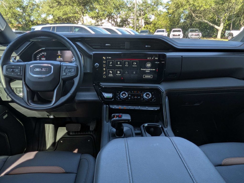 Used 2024 GMC Sierra 1500 AT4 w/ Technology Package AWD/4WD image 15