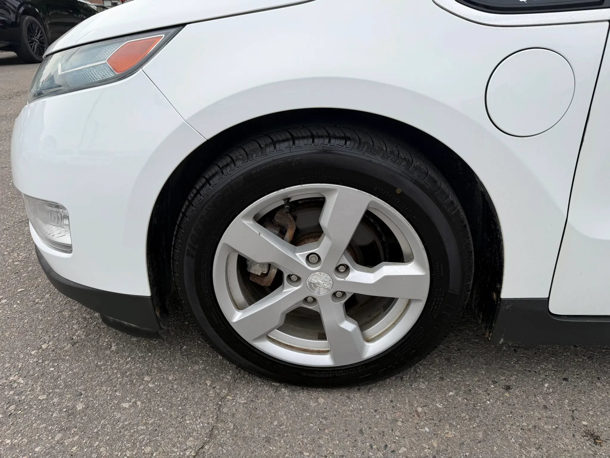 Used 2013 Chevrolet Volt Premium w/ Premium Trim Package FWD image 27